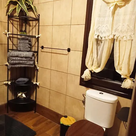 Paramythia - παραμυθία, Traditional * Palaios Panteleimonas