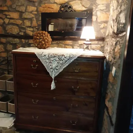 Paramythia - παραμυθία, Traditional Апартаменты Палеос-Пантелеймонас