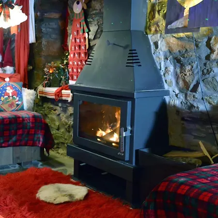 아파트 Paramythia - παραμυθία, Traditional