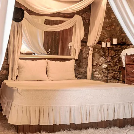 Paramythia - παραμυθία, Traditional 아파트 팔라이오스 판텔레이몬