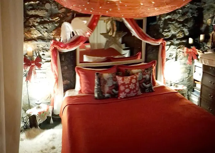 Paramythia - παραμυθία, Traditional