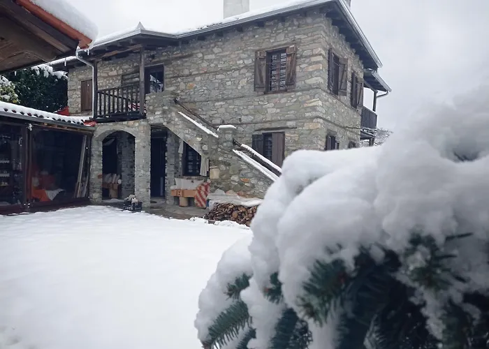 Paramythia - παραμυθία, Traditional 公寓