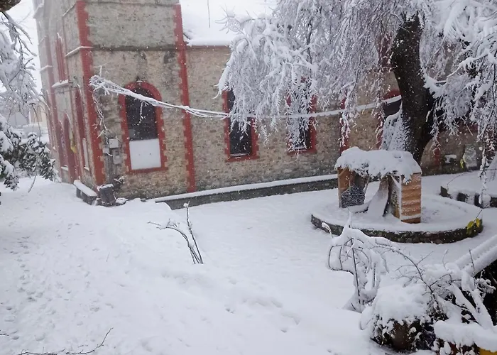 Paramythia - παραμυθία, Traditional 帕莱斯潘蒂雷蒙