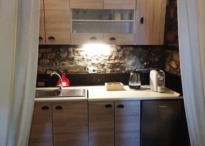 Paramythia - παραμυθία, Traditional *